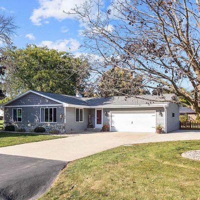 W6176 Pilgrim St, Appleton, WI 54914