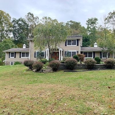 1 Deer Ct, Chester, NJ 07930