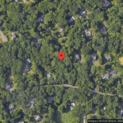 1 Meeting Grove Ln, Norwalk, CT 06850