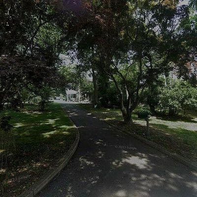 1 Rock Manor Ave, Wilmington, DE 19803