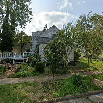 10 Myrtle St, Edison, NJ 08817