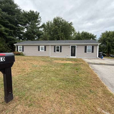 10 Rex Rd, Jewett City, CT 06351