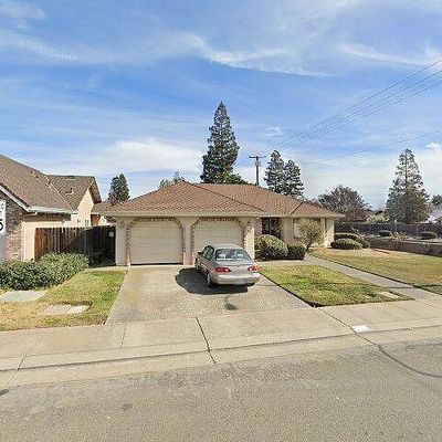 1000 Wintun Dr, Lodi, CA 95240