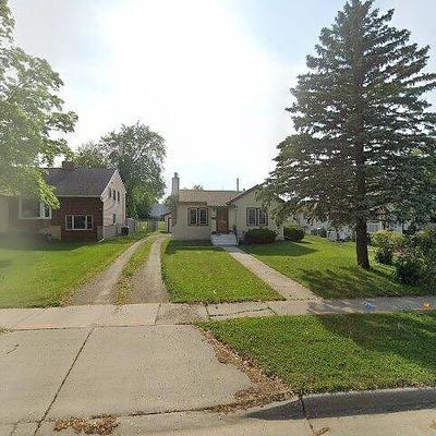 1004 S Elm Ave, Owatonna, MN 55060