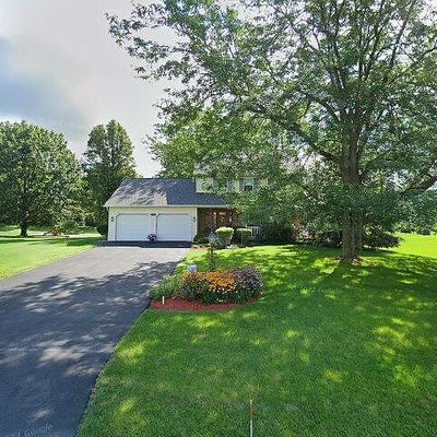 1009 E Springfield Dr, Bellefonte, PA 16823