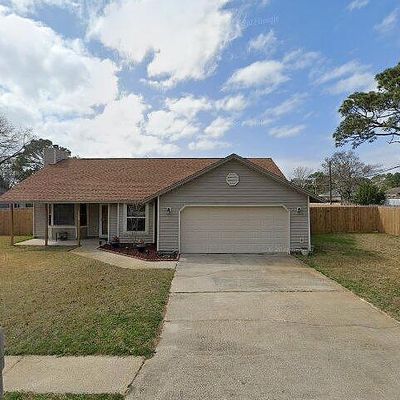 101 Pinehaven Dr, Mary Esther, FL 32569