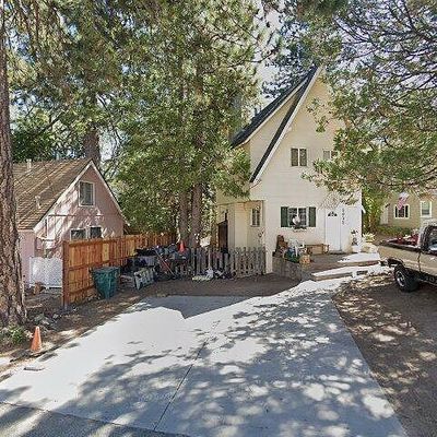 1025 Inspiration Dr, Lake Arrowhead, CA 92352