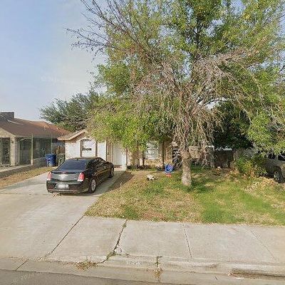 10313 Atlanta Dr, Laredo, TX 78045