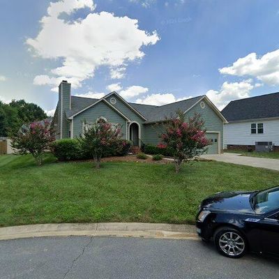 1042 Stirrup Pl Nw, Concord, NC 28027