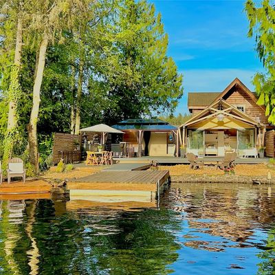 Lake Sawyer Island, Black Diamond, WA 98010