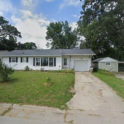 116 Circle Dr, Manchester, IA 52057