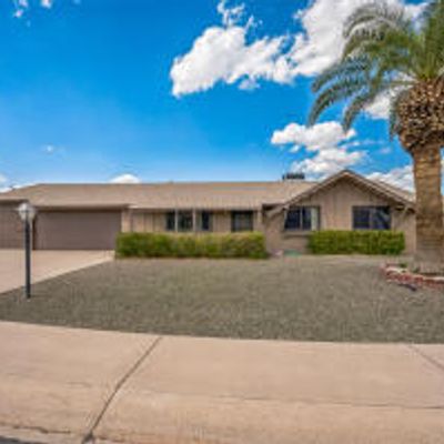 11838 N Mission Dr, Sun City, AZ 85351