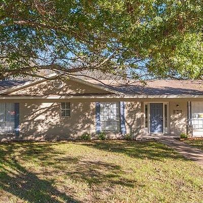 1200 Mesquite Trl, Benbrook, TX 76126