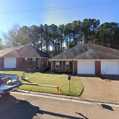 121 Kings Ridge Dr, Brandon, MS 39047