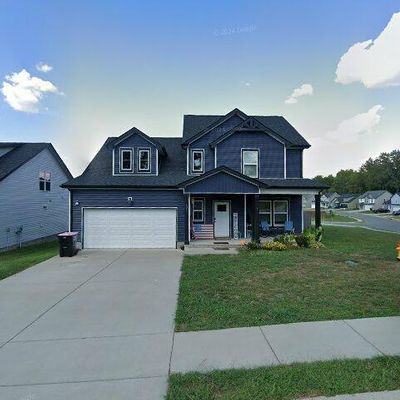 121 Lucerne Ln, Clarksville, TN 37040