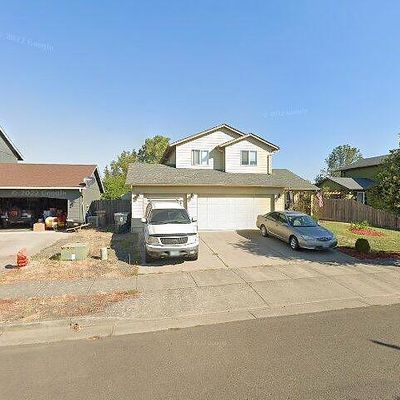 1056 Cherry Blossom Ln, Lebanon, OR 97355