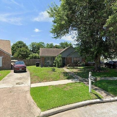 10618 Tenneco Dr, Houston, TX 77099