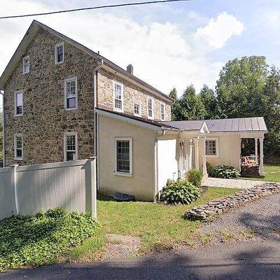 107 Easton Rd, Riegelsville, PA 18077