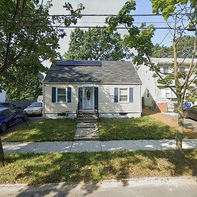 108 Monrovia St, Springfield, MA 01104