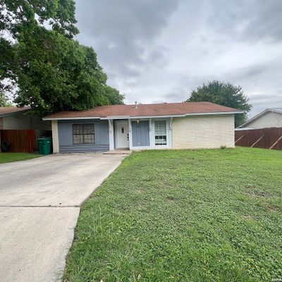 108 N Meadow St, Converse, TX 78109