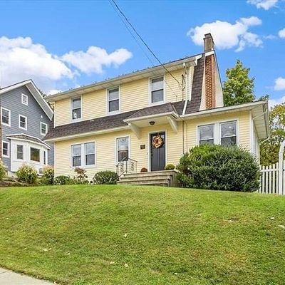 11 Hillcrest Ter, Verona, NJ 07044