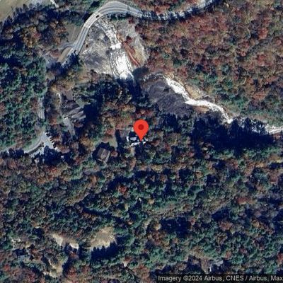 11 Lower Tanglewood Rd E, Lake Toxaway, NC 28747