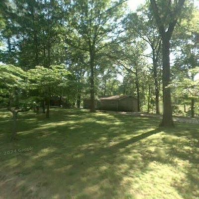 110 Fleetwood Dr, Muscle Shoals, AL 35661