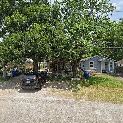 1105 Walnut Ave, Rosenberg, TX 77471