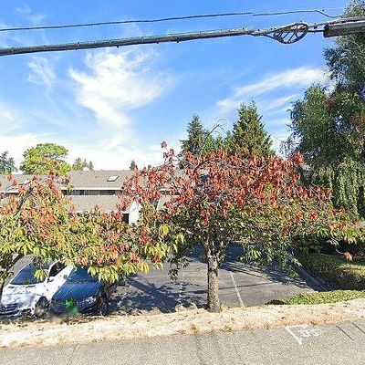 11120 Ne 68 Th St #B206, Kirkland, WA 98033