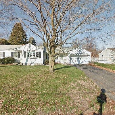 132 Nelson St, Chicopee, MA 01013