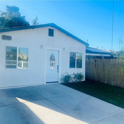 13707 S Willowbrook Ave, Compton, CA 90222