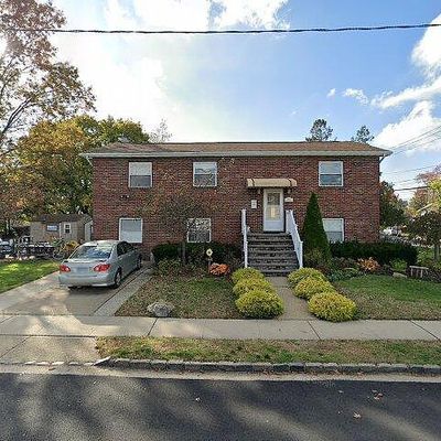 143 Sylvester St, Westbury, NY 11590