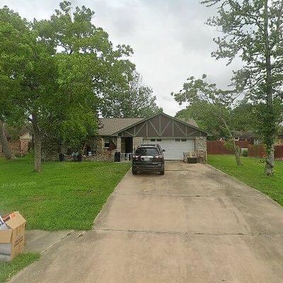 123 Ironwood St, Lake Jackson, TX 77566