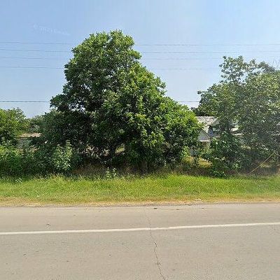 123 N Railroad St, Waelder, TX 78959