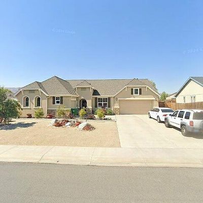 126 Creekside Dr, Dayton, NV 89403