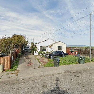 1285 Cypress St, East Palo Alto, CA 94303