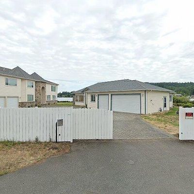 1558 Fairview St, Bellingham, WA 98229