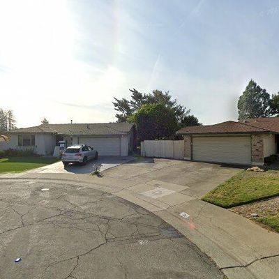 17 Mossglen Cir, Sacramento, CA 95826