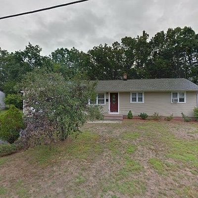 17 Pomeroy Rd, Enfield, CT 06082