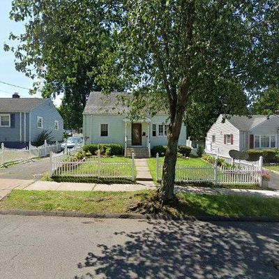 151 Burnham St, Hartford, CT 06112