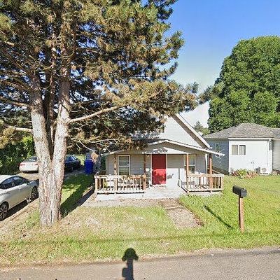 1511 N 3 Rd Ave, Kelso, WA 98626