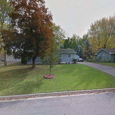 1925 Sugarloaf Trl, Minneapolis, MN 55444