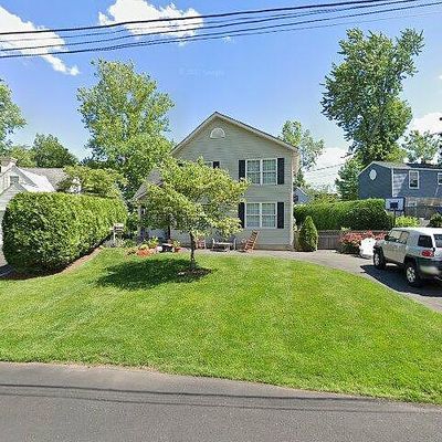 2 Iroquois Pl, Cranford, NJ 07016