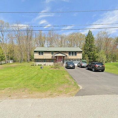 20 Fuller Dr, Winslow, ME 04901