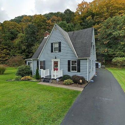 205 Flaugherty Run Rd, Coraopolis, PA 15108