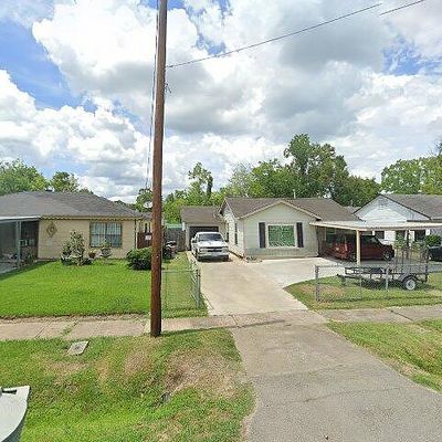 2050 Primrose St, Beaumont, TX 77703