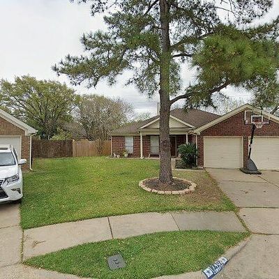 17402 Eastwood Cir, Houston, TX 77095