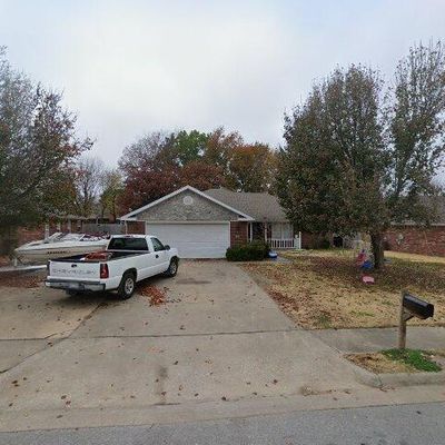 1742 Candy Apple St, Springdale, AR 72764