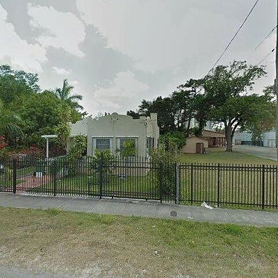 1812 Nw 15 Th St, Miami, FL 33125