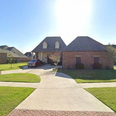 18465 Lake Harbor Ln, Prairieville, LA 70769